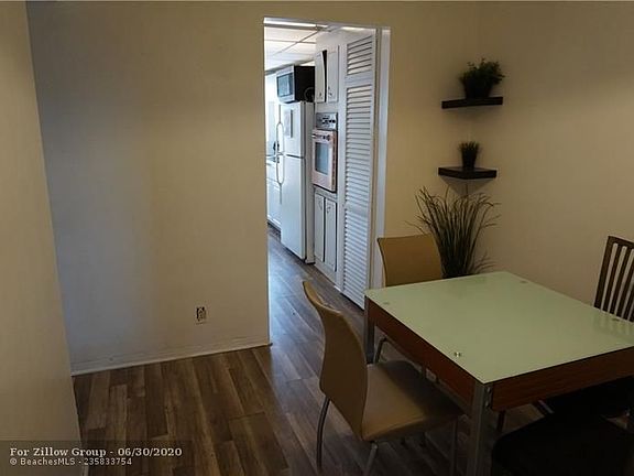 4th image of 1450 NE 170th St APT 310