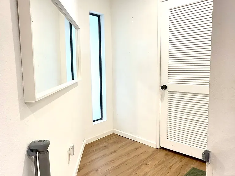 7334 Quill Dr — Photo 3