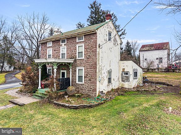 2nd image of 1286 Old Schuylkill Rd