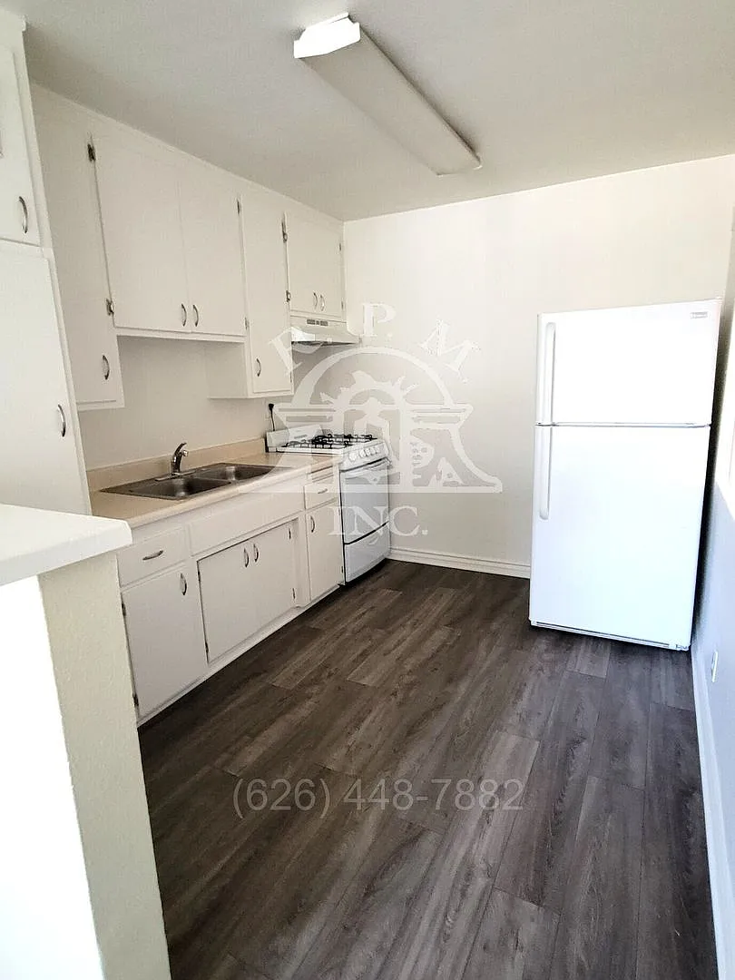Penn Mar Ave 3850 — Photo 4