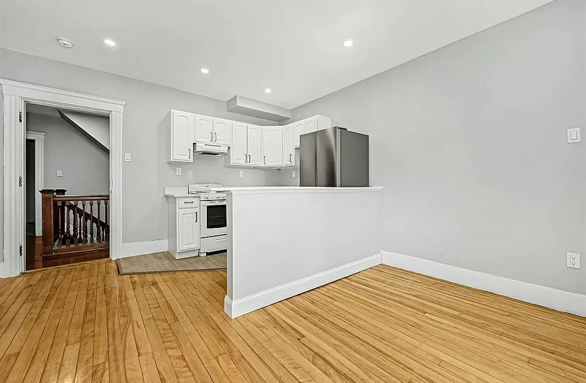 1 bed, $1,800 — Photo 2