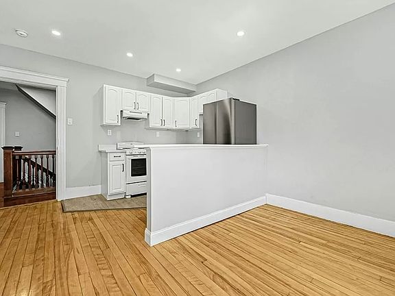 2nd image of 34 William St APT 2C