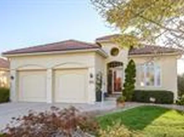 4021 SW Odell Dr, Lees Summit, MO 64082