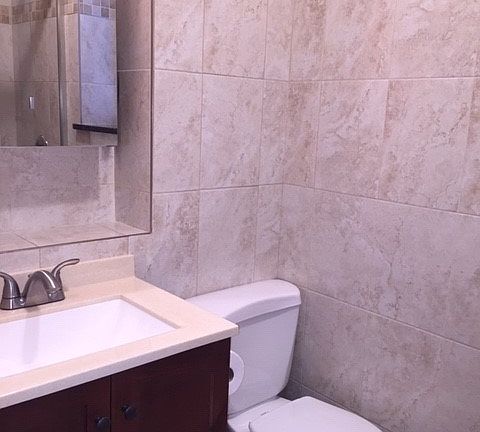 3rd image of 53 Newel St #2R