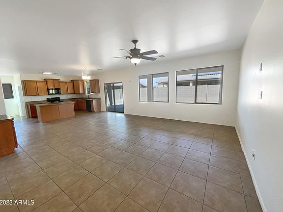 3rd image of 5622 W HUNTINGTON Drive