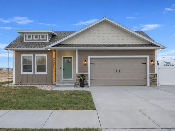 3980 Mountain Bluebird Way, Ammon, ID 83406