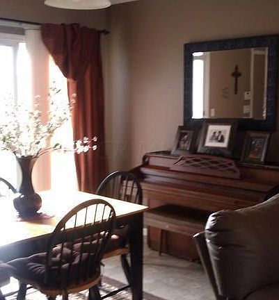 3rd image of 1377 Geranium Dr
