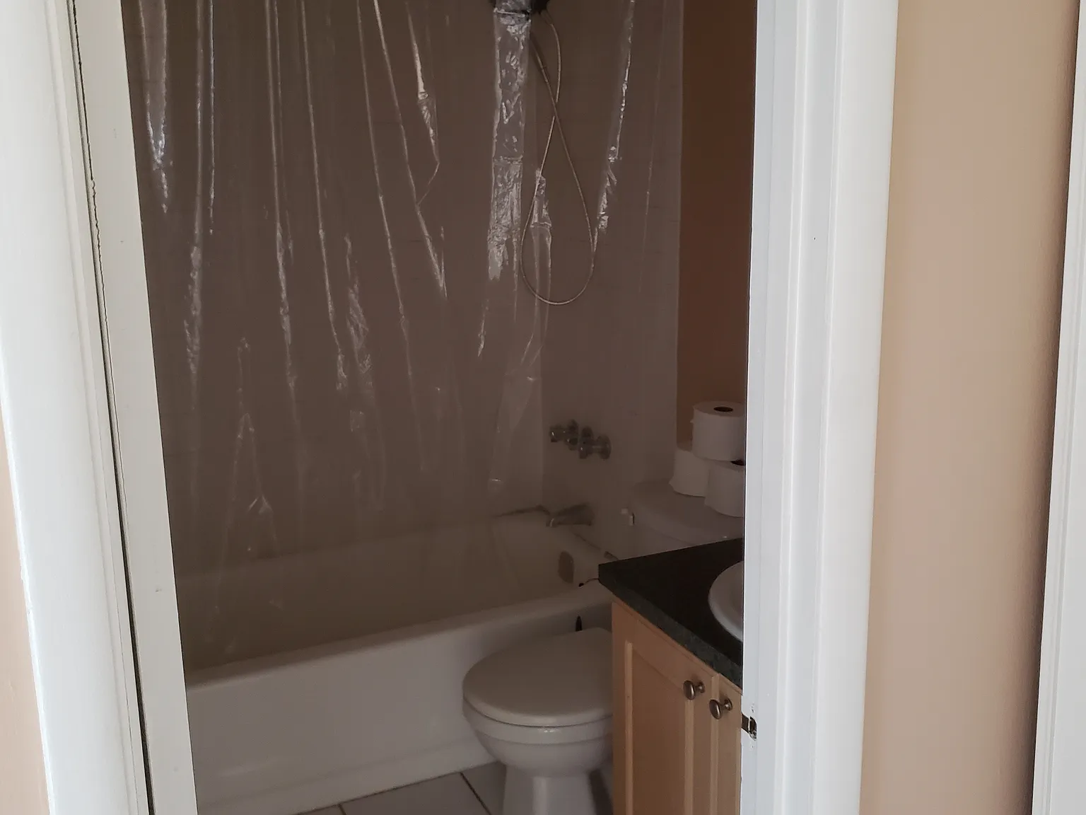 1 bed, 660 sqft, $1,500 — Photo 3