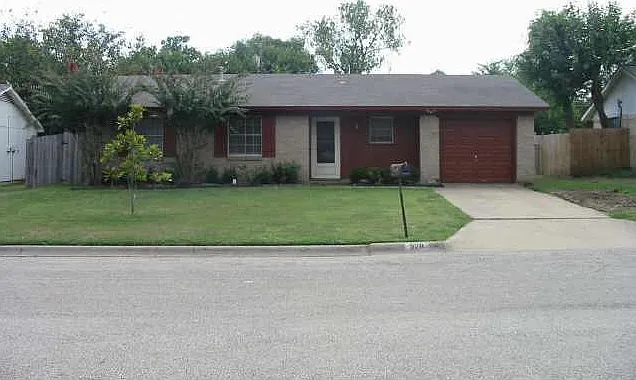 528 Apollo Dr — Photo 2