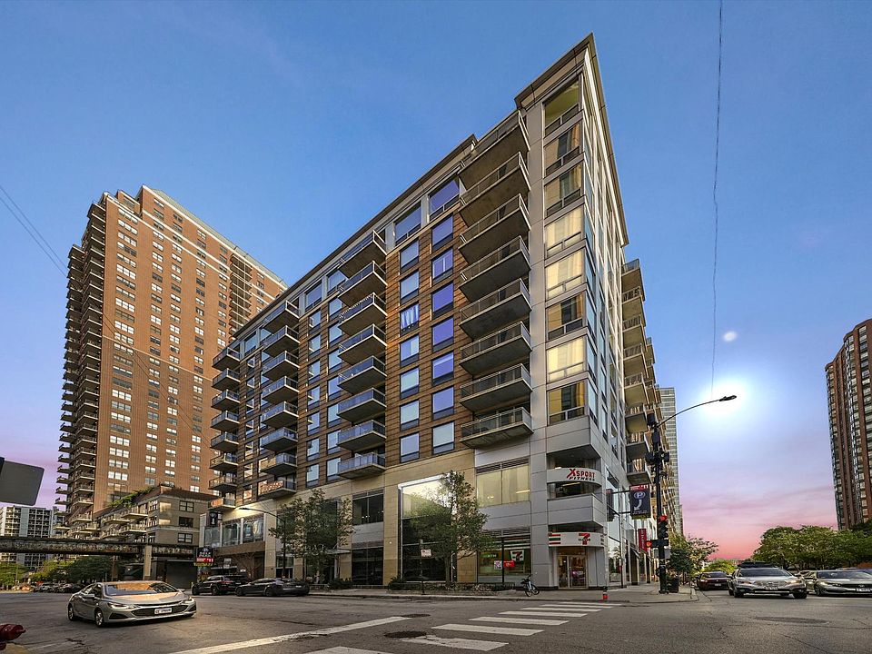 1st image of 1 E 8th St APT 404