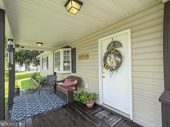 4th image of 39219 Birch Manor Dr