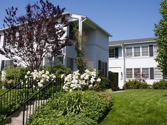 4th image of 1705 Stearns Dr
