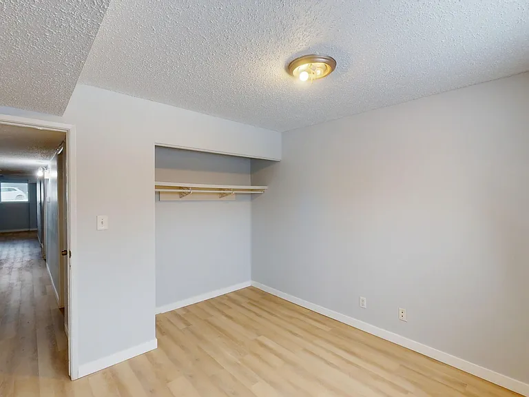 3 Sabrina Rd SW — Photo 8