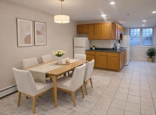2552 33rd St APT 1, Astoria, NY 11102