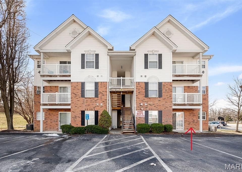1st image of 450 Benton Dr APT D