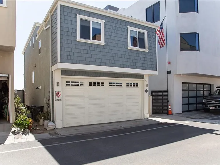 35A Surfside Ave — Photo 2