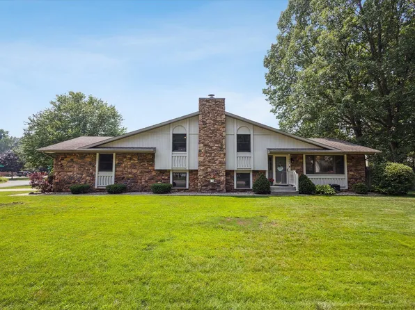 55961 Jefferson Knolls Dr, Osceola, IN 46561