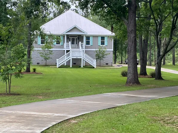 1208 River Pointe Dr, Albany, GA 31701