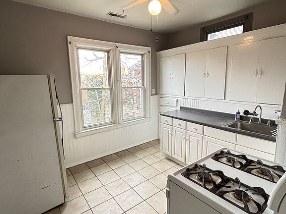 5th image of 721 Ashland Ave #4R