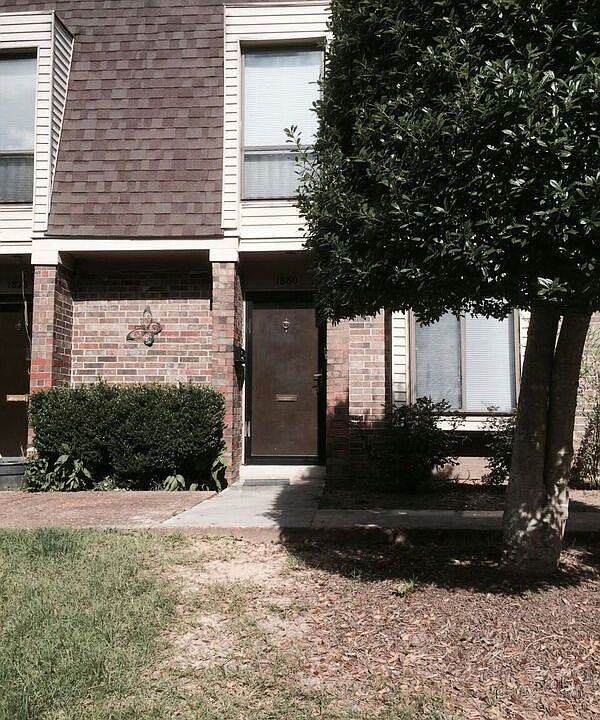 1st image of 1880 Poplar Woods Cir E