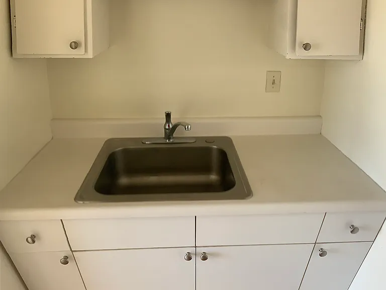 127 Cottage Ave #D — Photo 5