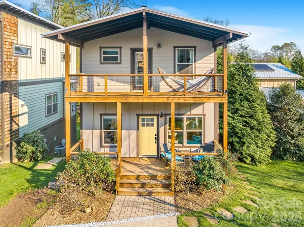 156 Bradley St, Asheville, NC 28806