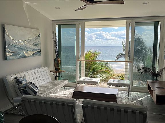 2nd image of 1041 E Hillsboro Blvd #3
