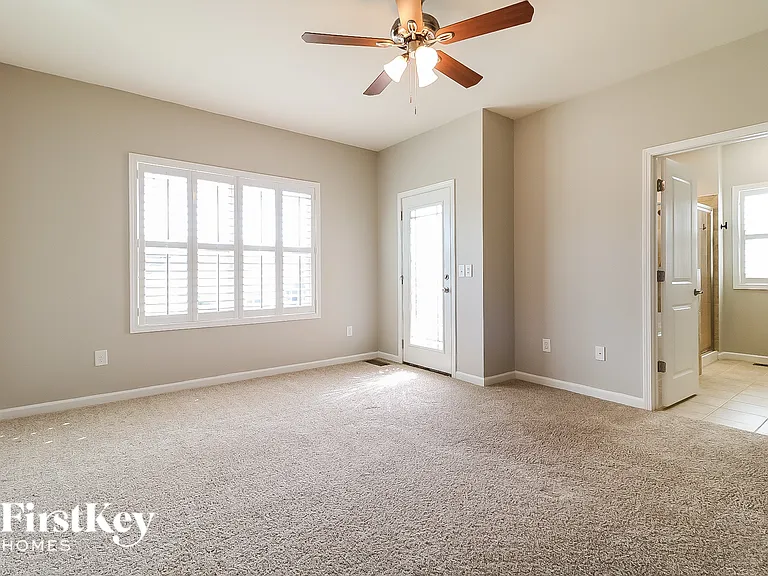 69 Plum Ln — Photo 8