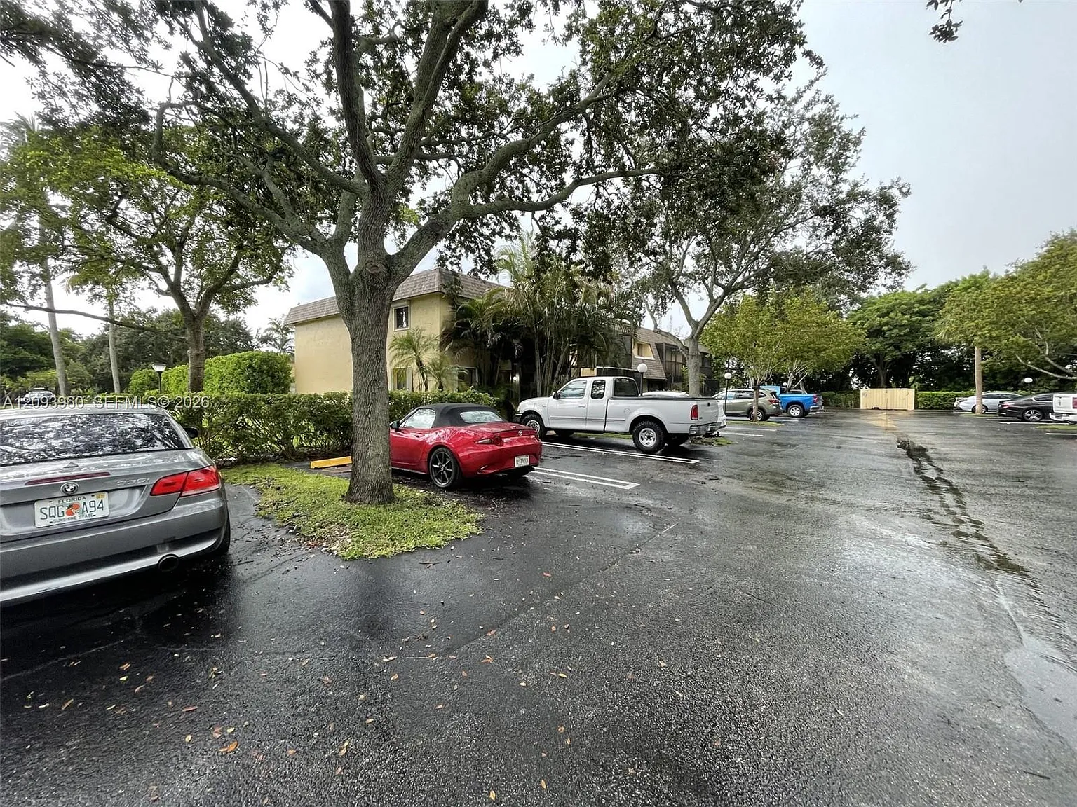 Village Townhouse-Pompano — Photo 1