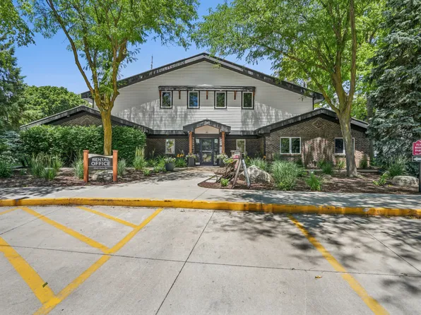 Sun Prairie & Vista Court