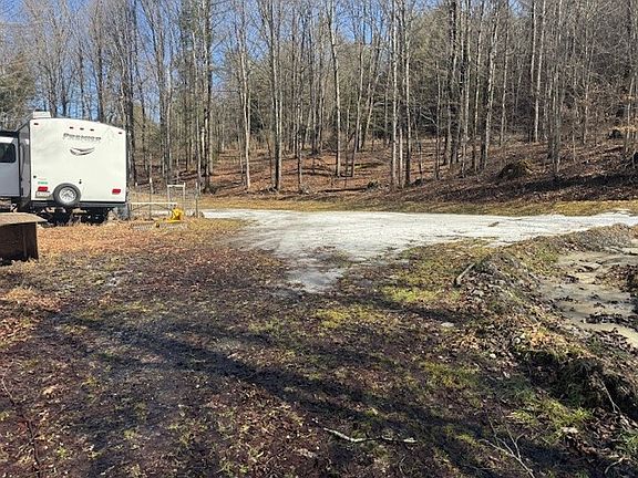 4th image of 0 Crumtown Rd #48