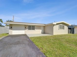 8211 NW 10th St, Hollywood, FL 33024