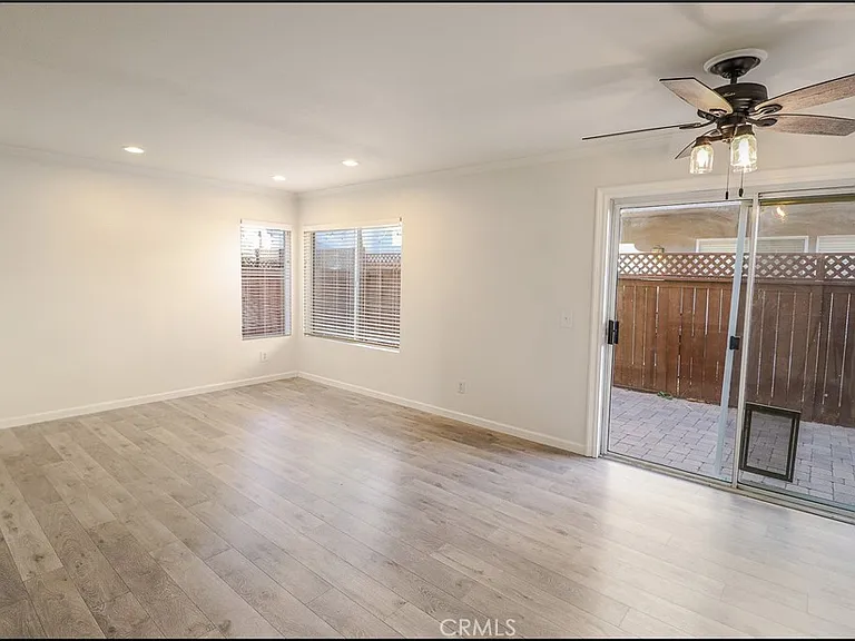 5 Chatham Ct — Photo 6