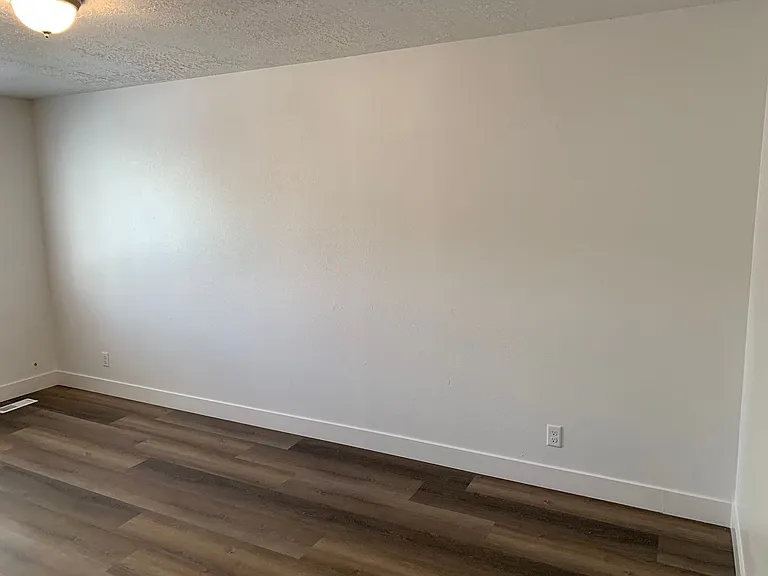 399 W 200 N — Photo 7