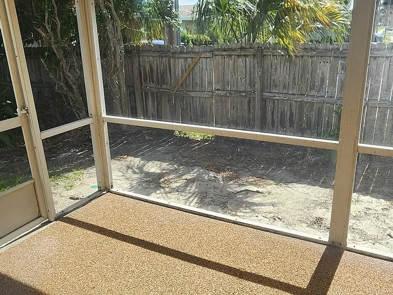 82 Emerald Ct — Photo 13