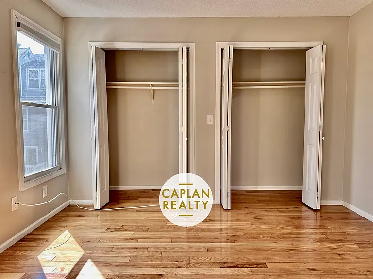 521 East St #O1 — Photo 9