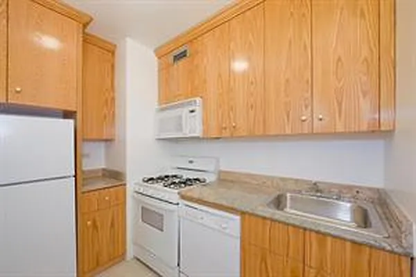 Rented by Corcoran | media 5