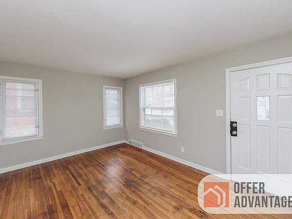 3rd image of 12024 Darlington Ave