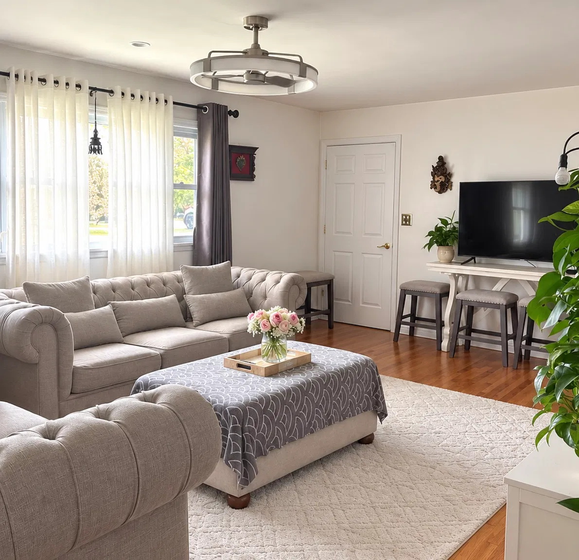 3 bed, $3,200 — Photo 3