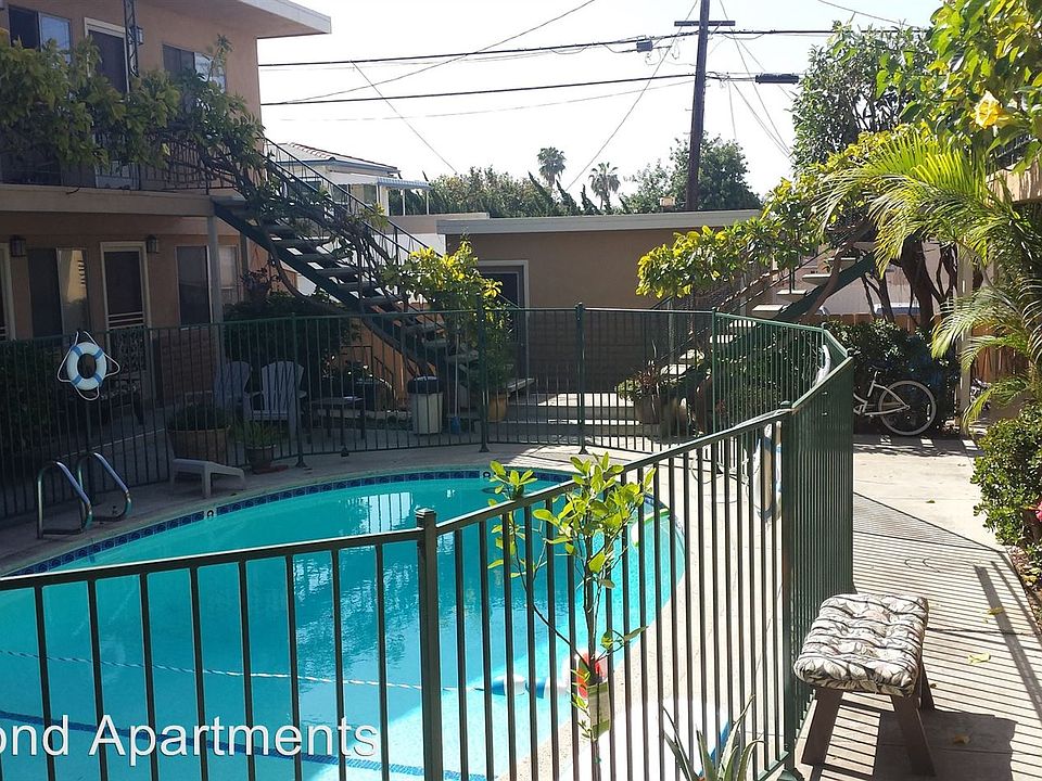 2nd image of 1551 Chalcedony St APT 17