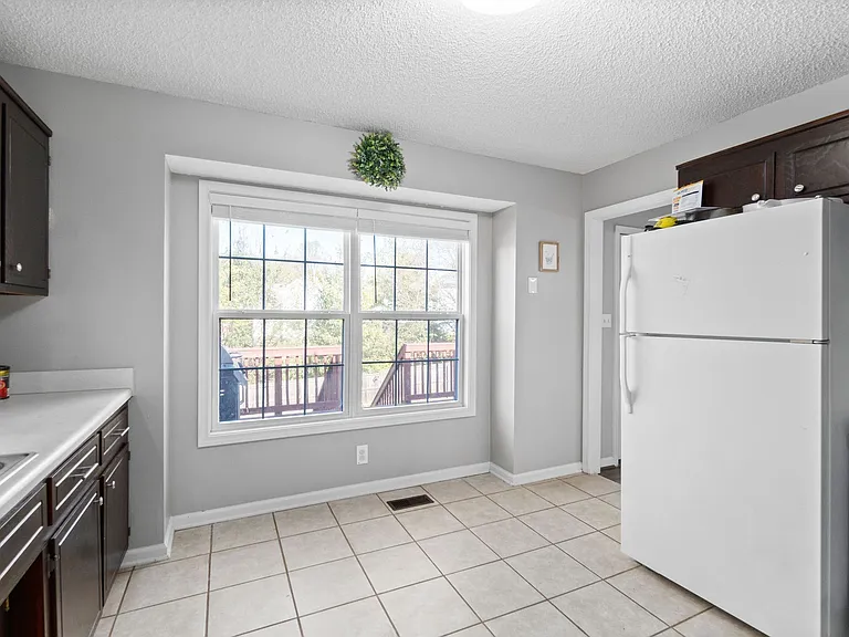 417 McMurry Rd — Photo 8