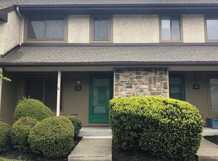 25 Hampshire Dr #2, Plainsboro, NJ 08536