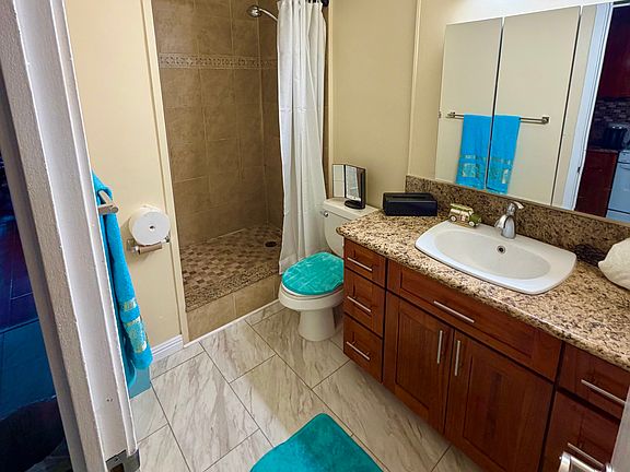 5th image of 425 Ena Rd APT 204C