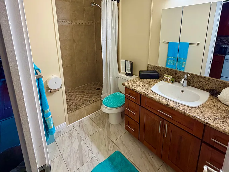 425 Ena Rd #204C — Photo 5