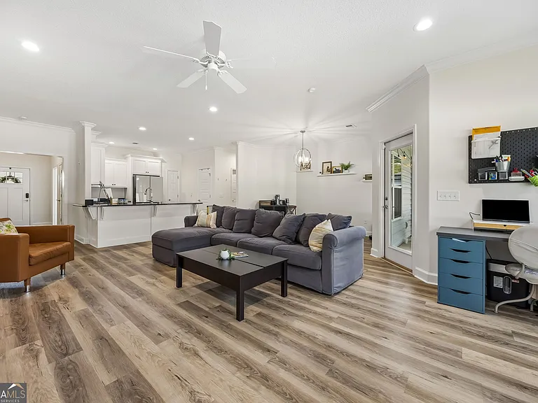152 Verano St — Photo 12