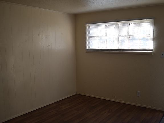 3rd image of 14913 Washington Ave SW #2