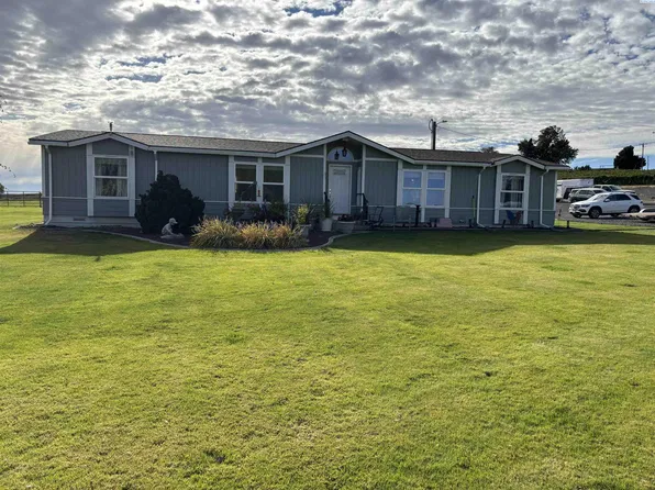1071 Basin Hill Rd, Mesa, WA 99343