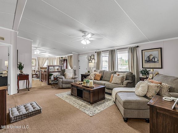 3rd image of 14201 Briarwood Dr
