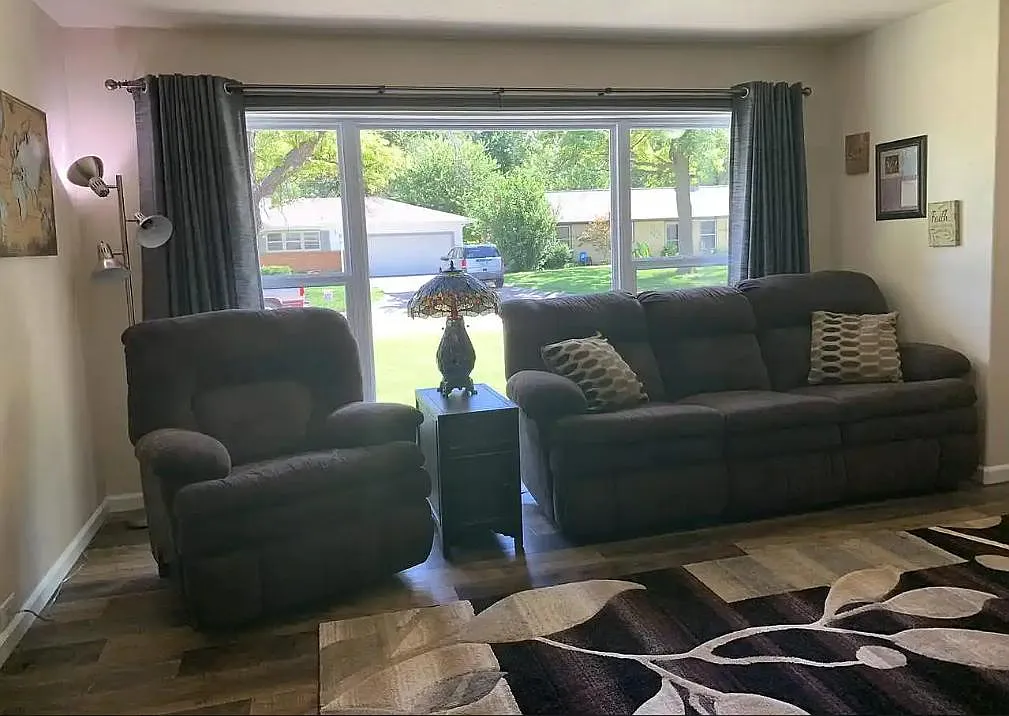 1806 Ramona Dr — Photo 3