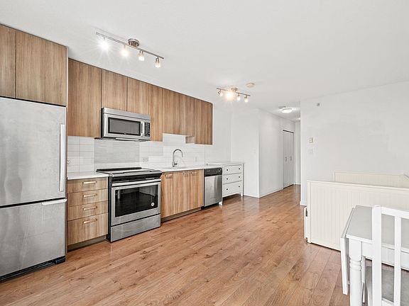 2nd image of 13325 102a Ave #2511